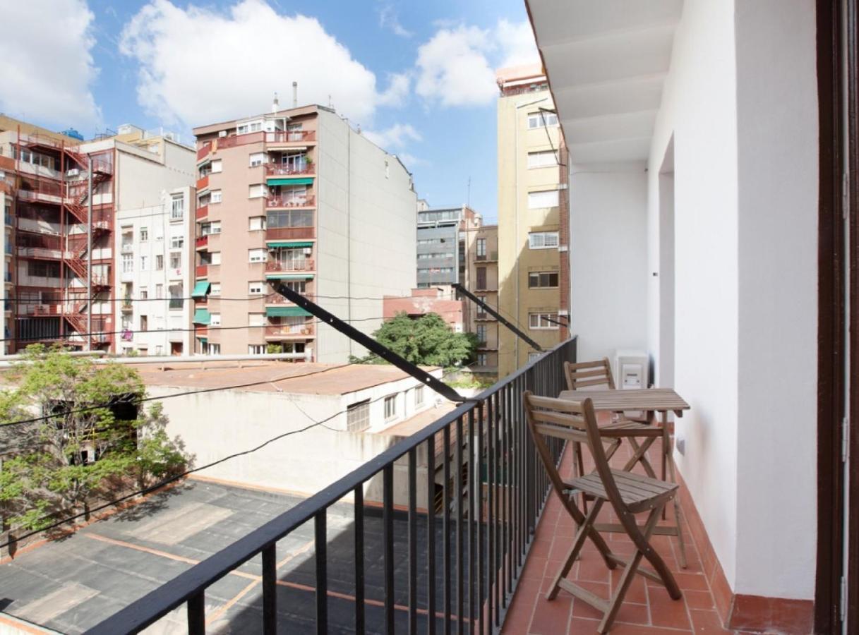 Napoles - Modernist Flat Close To Sagrada Familia Барселона Екстер'єр фото