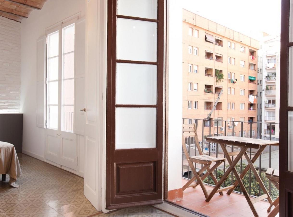 Napoles - Modernist Flat Close To Sagrada Familia Барселона Екстер'єр фото