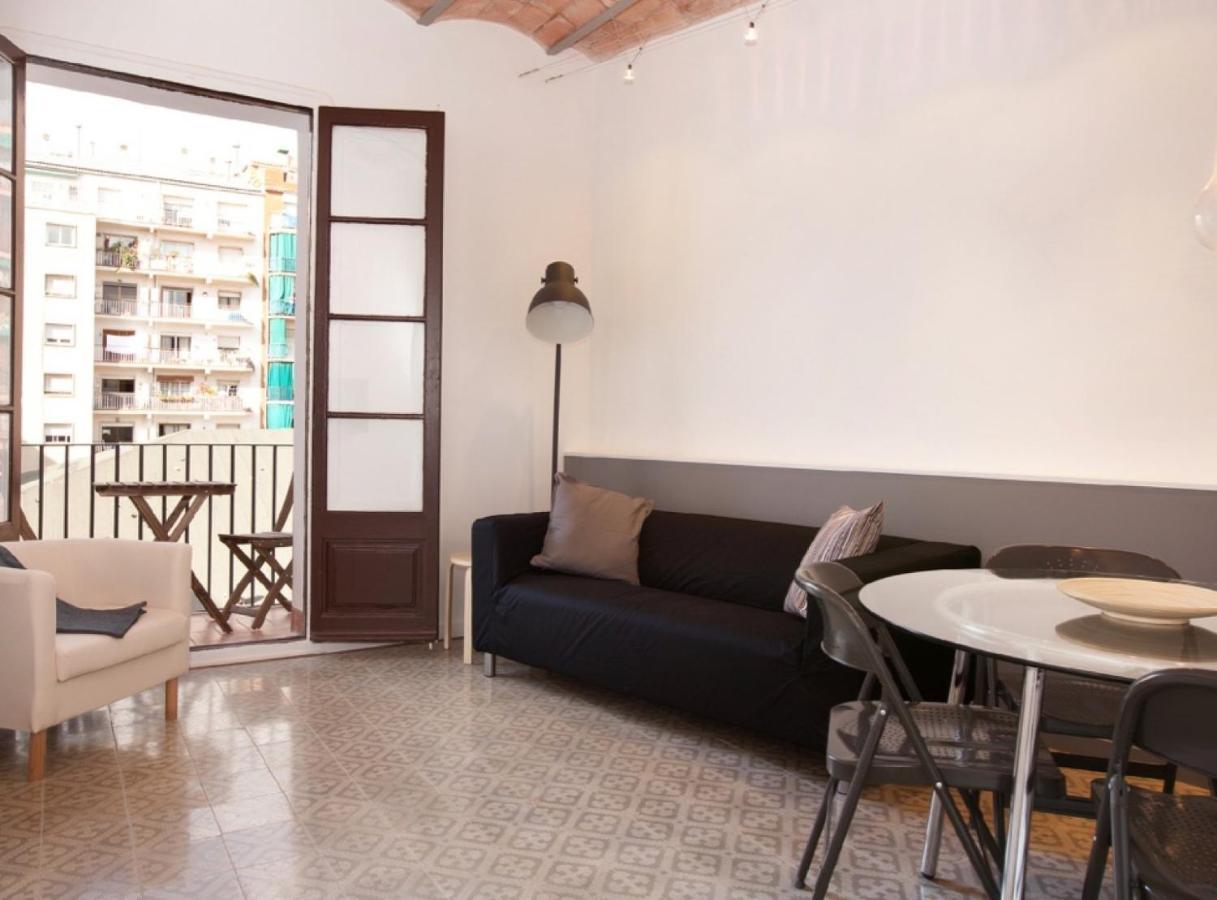 Napoles - Modernist Flat Close To Sagrada Familia Барселона Екстер'єр фото
