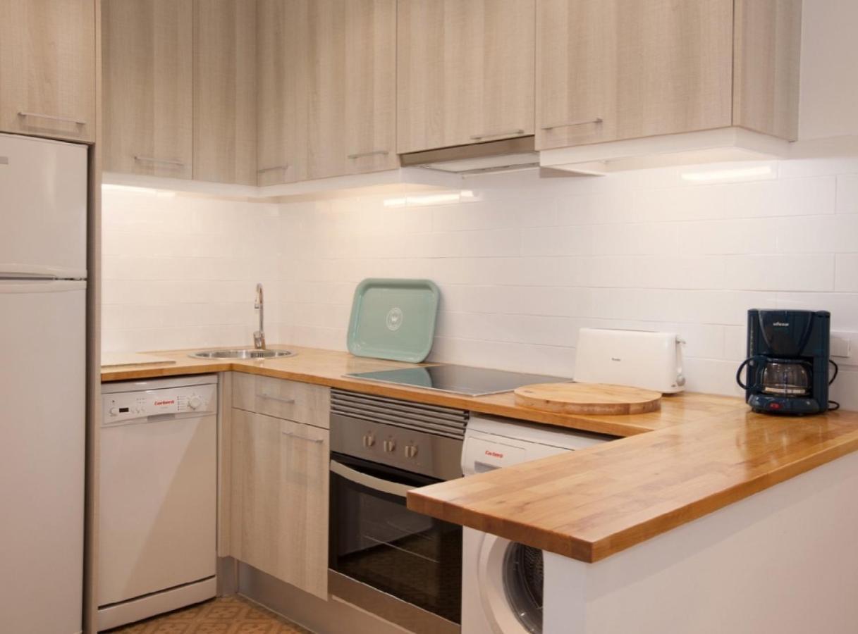 Napoles - Modernist Flat Close To Sagrada Familia Барселона Екстер'єр фото